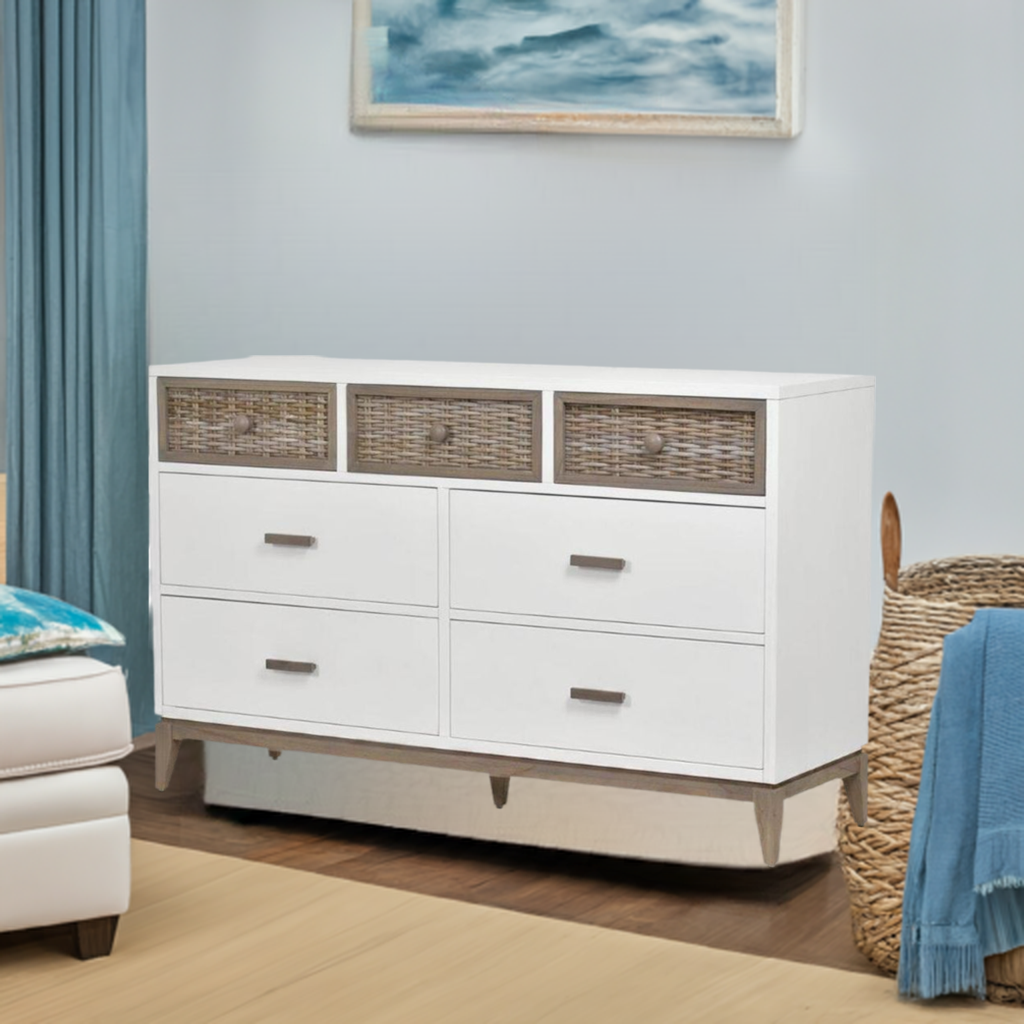 SEA Winds Brand New KAUAI 7 Drawer Dresser