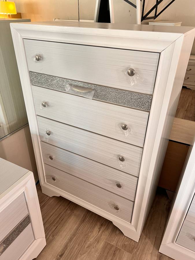 New Sadeel Chest of Drawers