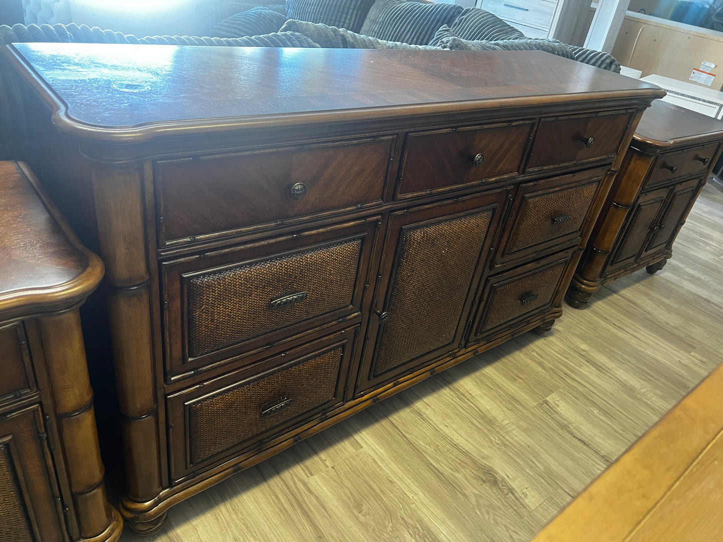 3 PC Bamboo Harverty's Dark Wood Bedroom Set.