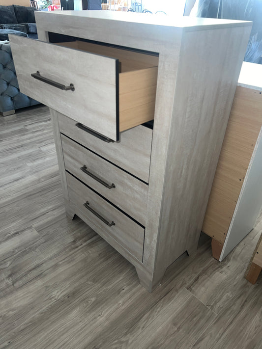 New Shelby Chest of Drawers