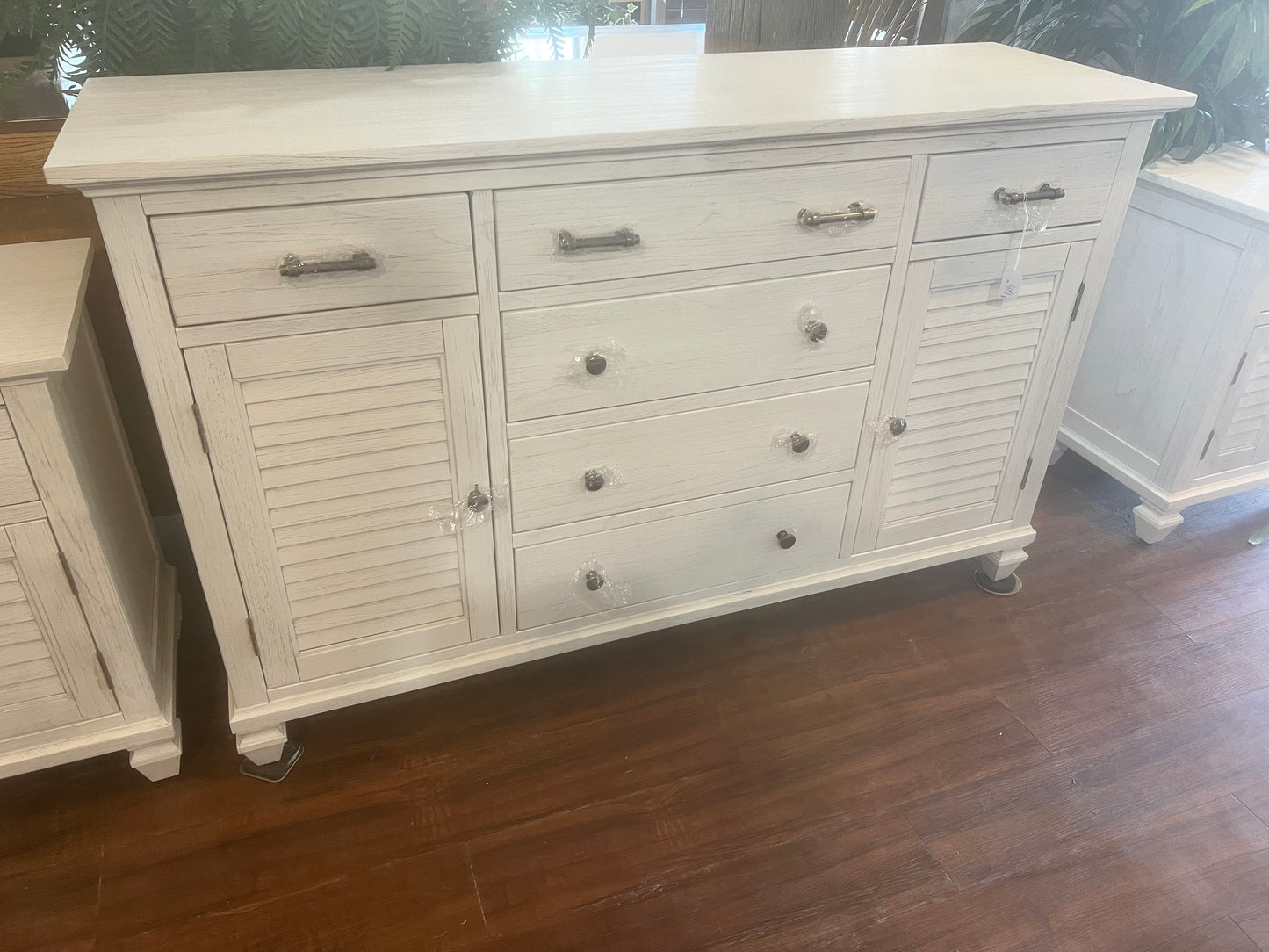 Brand New Sea Winds Surfside Weathered Queen Set Bed Frame White Dresser with two panel door with shevles
