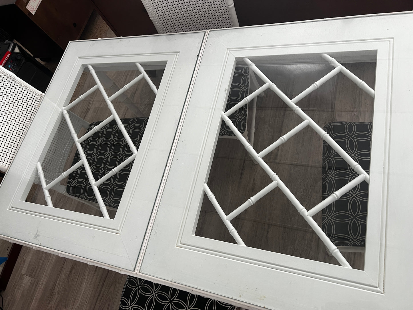Faux Bamboo Dining Room Table with 4 Chairs and a leaf