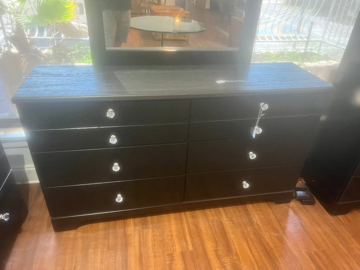 Brand new, Made in USA, Pre-assembled, 4 Piece bedroom set. Comes with 6 drawer dresser, mirror, 5 chest of drawers, and night stands