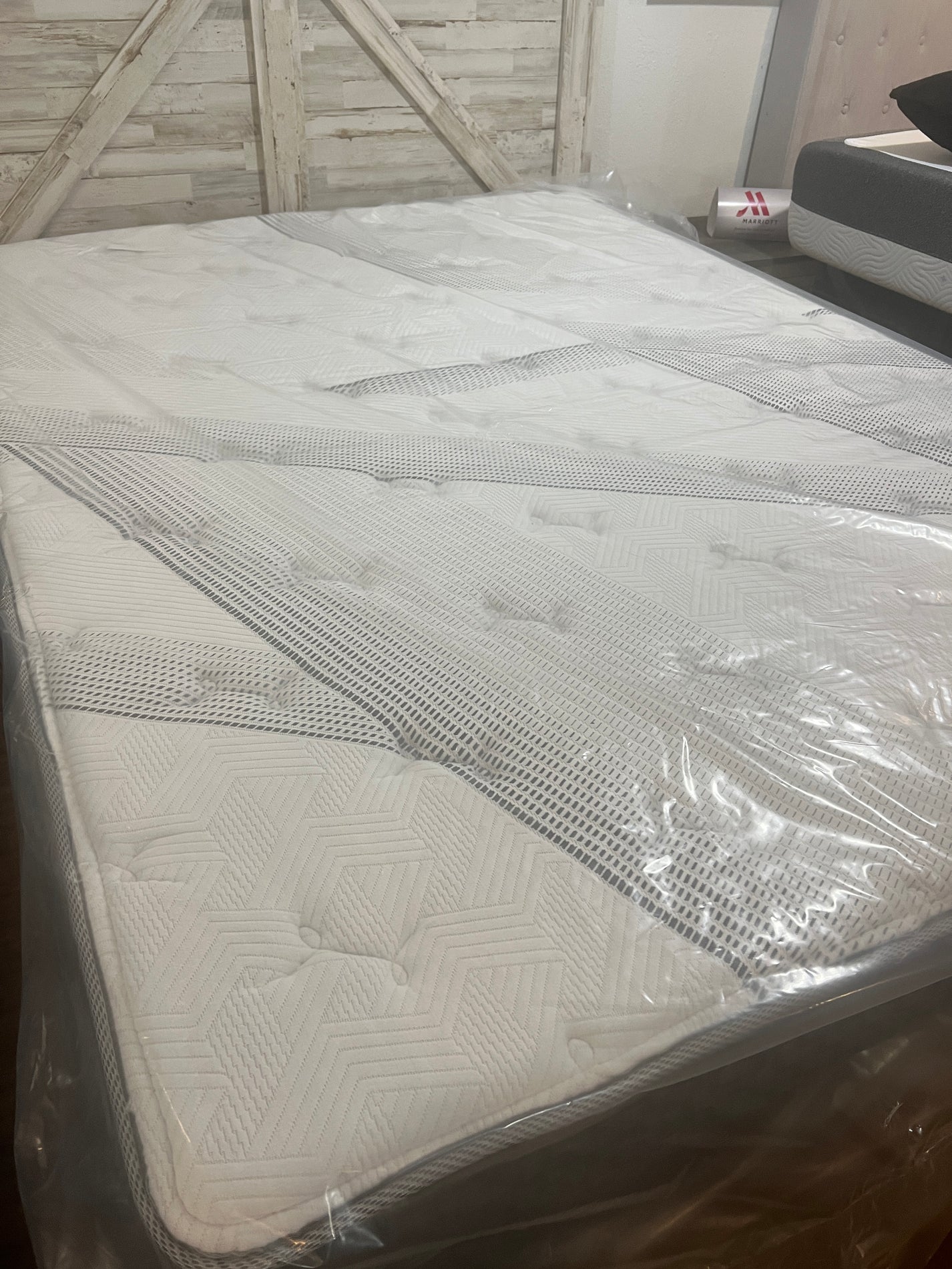Jamison 13" Double sided Sunrise Pillowtop Queen Mattress Perfect
